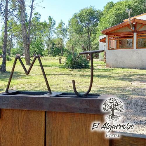 Hotel Hostal El Algarrobo