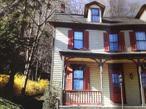 Bucks County Hideaway
