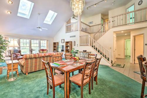 Grand Pocono Pines Home About 2 Mi To Golf Course