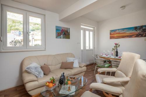 Beach Apartments "bili Cvitak"