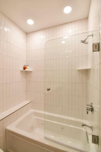2br Townhome On Resort Middle Unit 8209