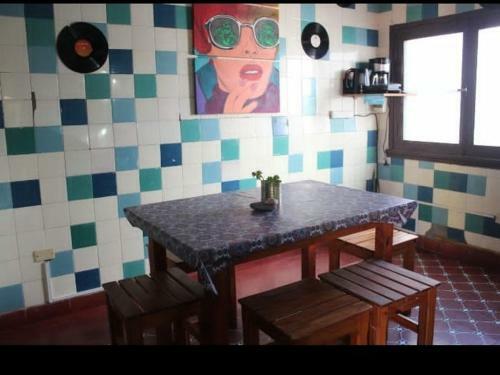 Malecon En Calle Techada Hostel