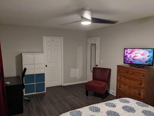 Taylors Townhouse Master Suite