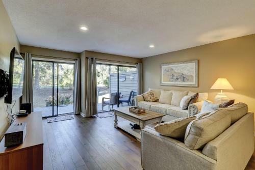 147 Greens 2 Br 25 Ba Golf Shipyard