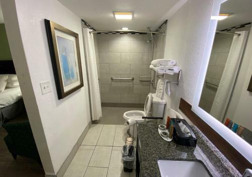 Lx Hotel, Boutique Acw Circle
