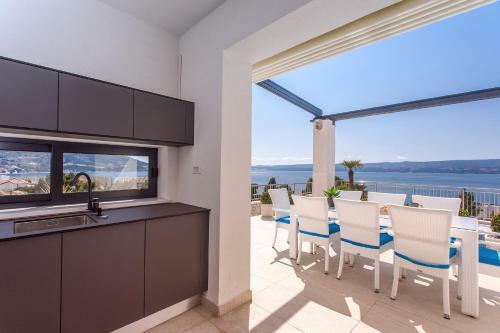 Seaview Villa Marija With Pool, Jacuzzi, Sauna