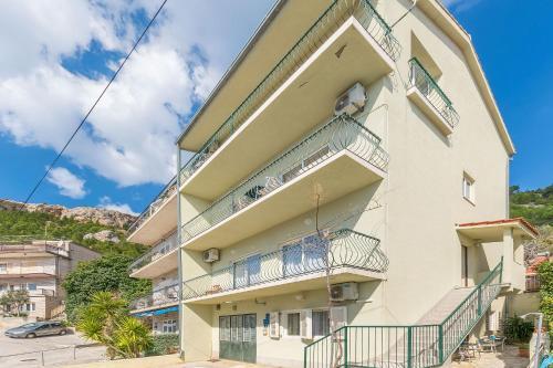 Apartments Mara
