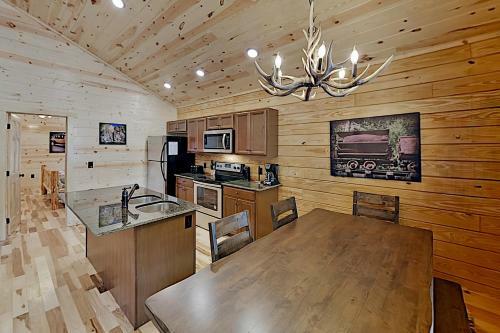 White Oak Resort Southern Comfort