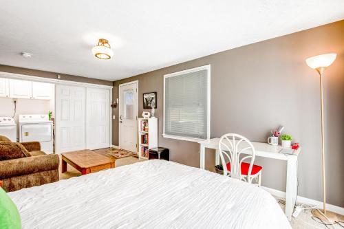 2108 Crystal Drive