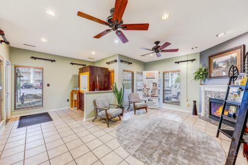 Apartamento Be Our Guest Whispering Pines 333
