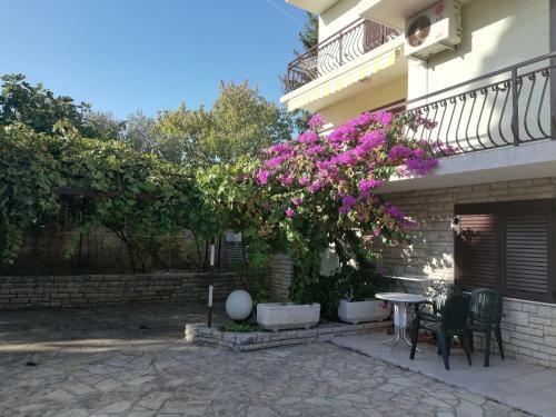Danyja Apartments