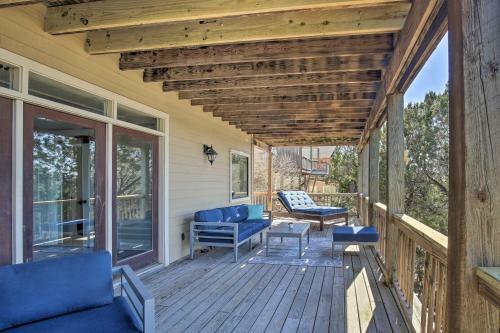 Waterfront Home 2 Decks With Canyon Lake Views