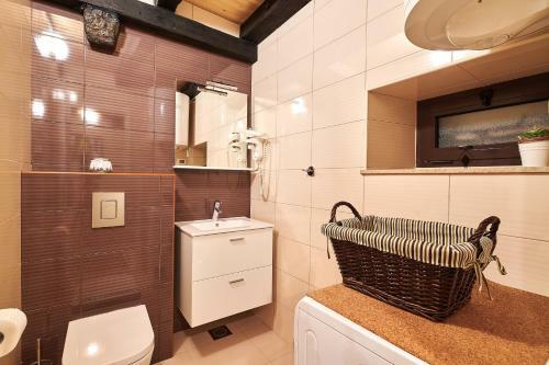 Lovely Rustic Villa Katarina With 2 Pools