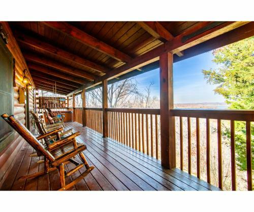 Moosehead Lodge - View, Community Pool, Game Room