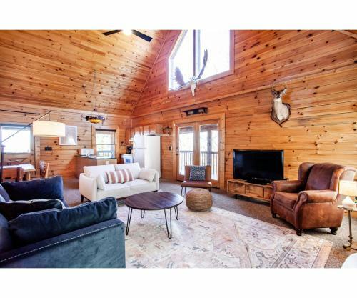 Moosehead Lodge - View, Community Pool, Game Room
