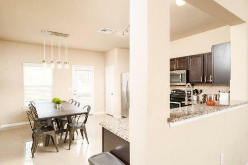 4br 2.5ba Pet Friendly Close To Tesla Giga Factory