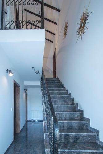 Hostal Black Queen Guesthouse