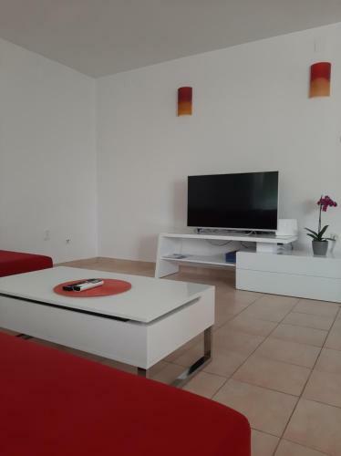 Apartments Cherry