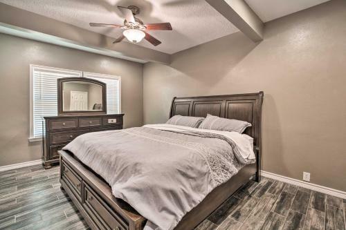 Lakefront Livingston Home - Private Boat Dock