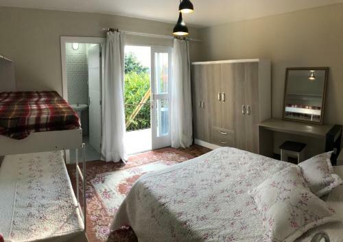 Apartamento Ap� Completo Com Su�te, Sacada E Garagem Fechada