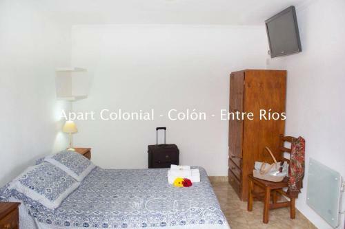 Apart Colonial