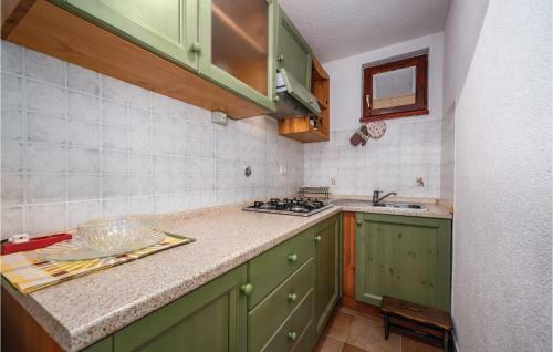 Four-bedroom Holiday Home In Groznjan