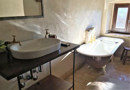 Hostal Bolara 60: The Guesthouse