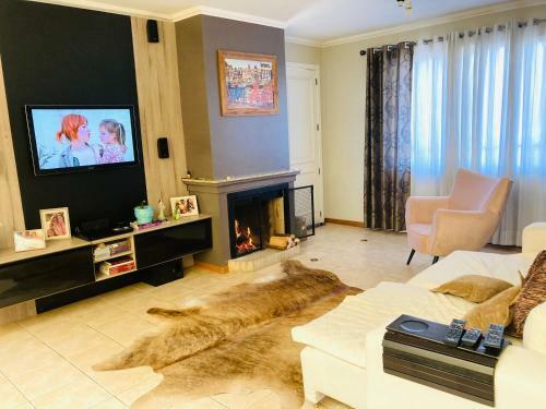 Casa Com Lareira E Piscina Na Serra Ga�cha