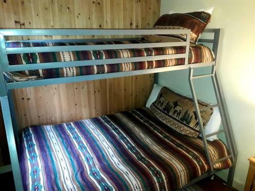Valley Brook Cottages And Cabins