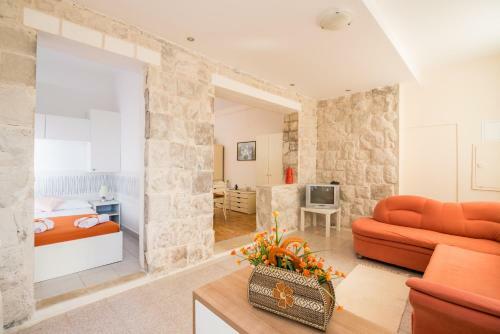 Friendly Apartments