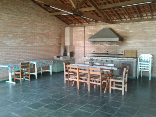 Sitio Cinematogr�fico Com Piscina ,ofur� E Campo