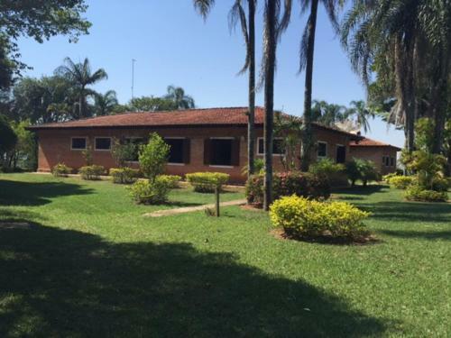 Sitio Cinematogr�fico Com Piscina ,ofur� E Campo