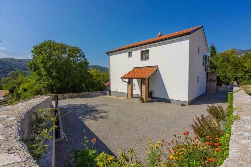 Holiday Home In Grizane 39484