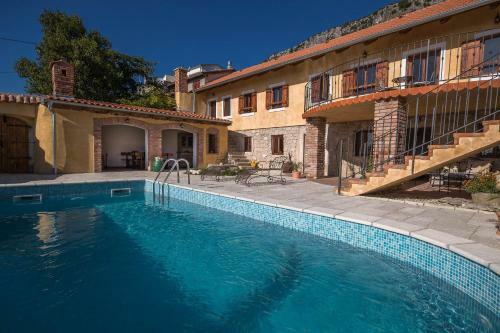 Villa Hacienda