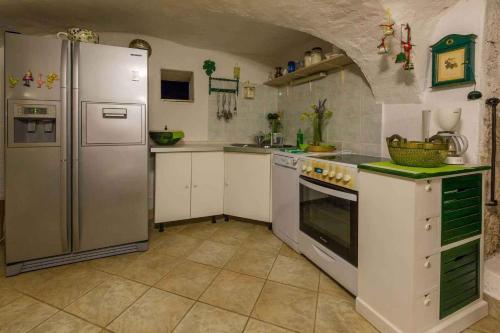 Holiday Home In Grizane 40885