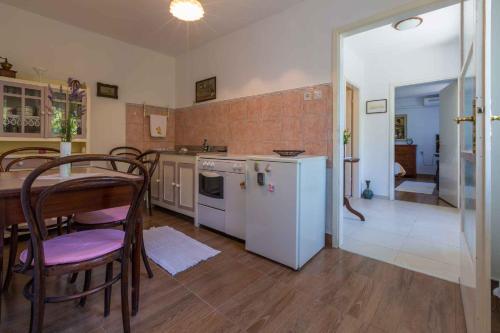 Holiday Home In Grizane 40885