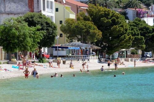 Apartments With A Parking Space Igrane, Makarska - 16878