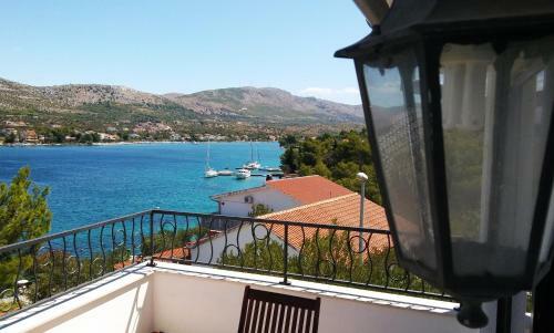Apartamento Villa Gjardini - Sparadici