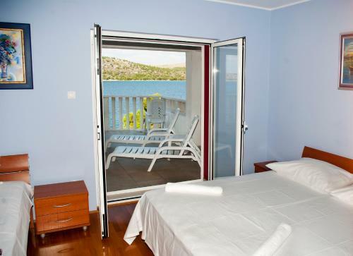 Apartamentos Beautiful Villa 6 Metres From Sea