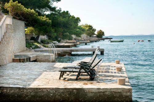 Apartamentos Beautiful Villa 6 Metres From Sea