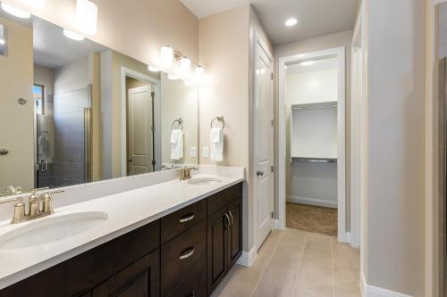 Sophisticated Oasis