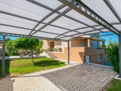 Villa Holiday Home Prunus Laurus