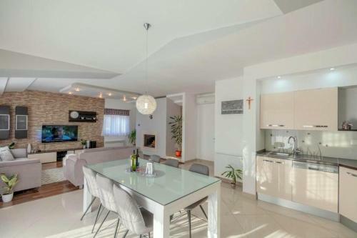 Villa Holiday Home Prunus Laurus