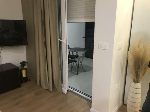 Central Apartment/free Parking/free Wifi