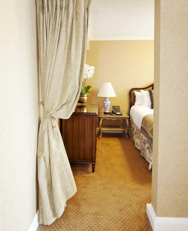 Wedgewood Hotel & Spa