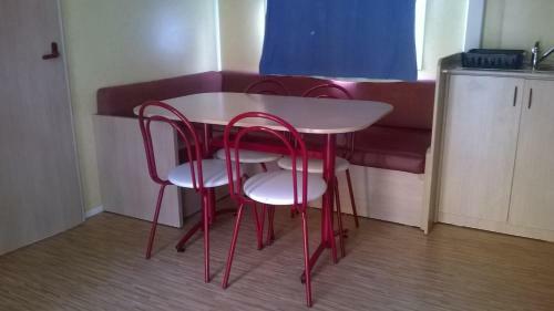 Camping Village L'apam�e