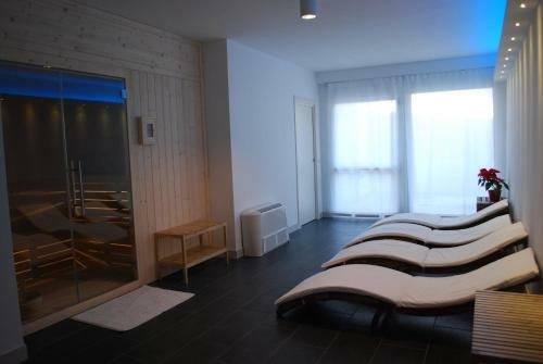 Aparthotel Hotel Elbele Garn�