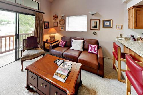 Woodside Dream 303a
