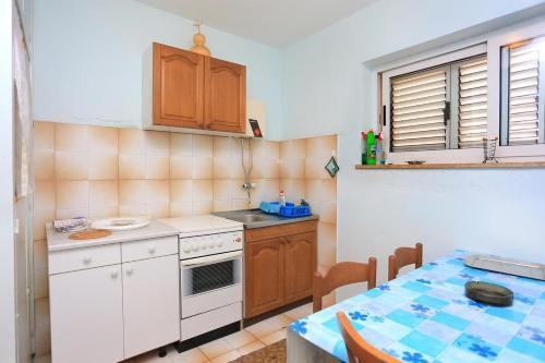 Apartments By The Sea Gradac, Makarska - 18151