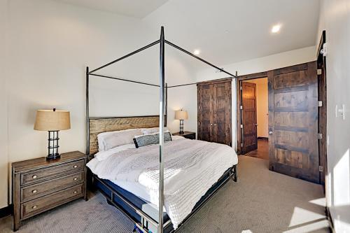 Blackstone Condos Unit 3h
